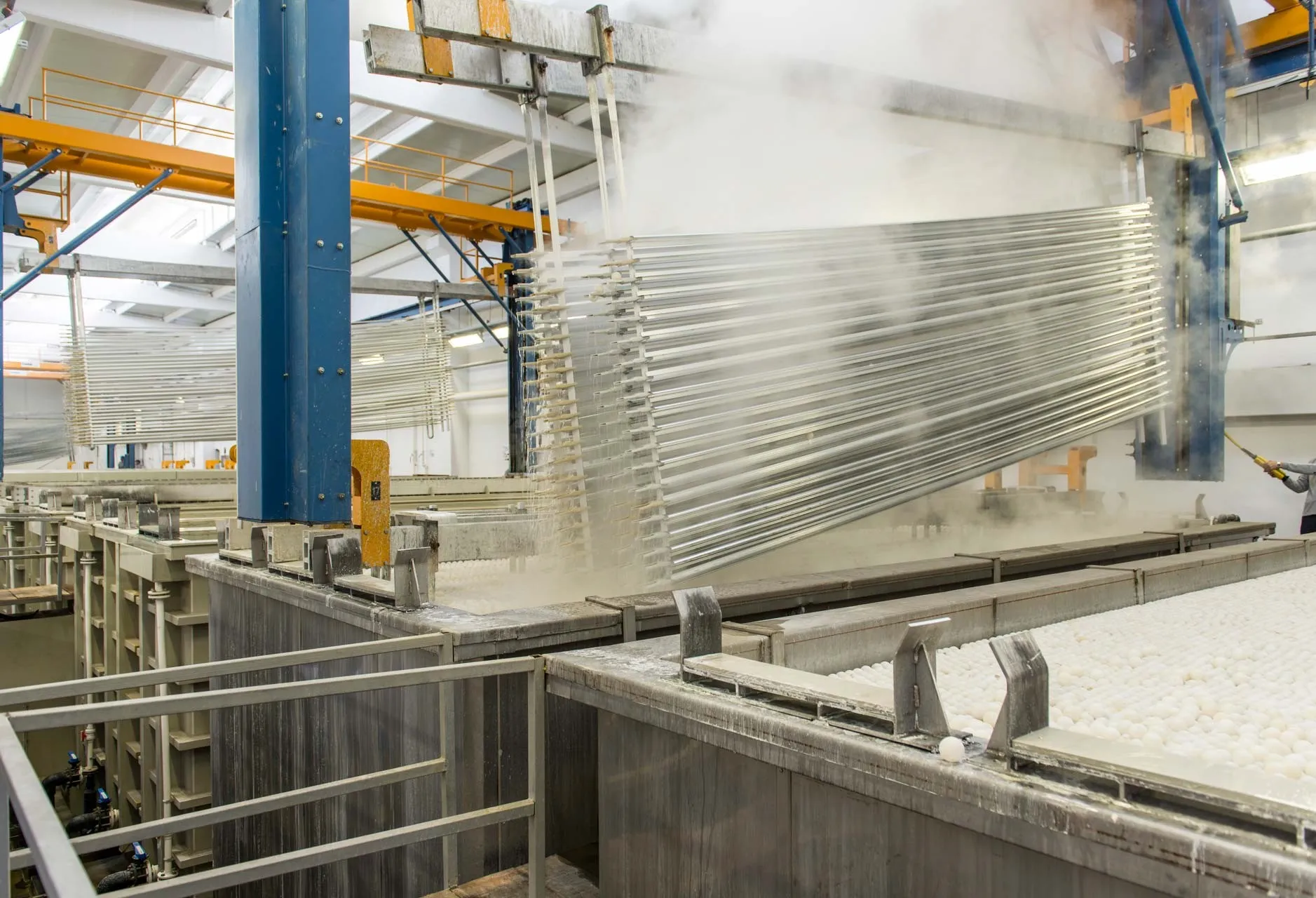 RAU Metals eloksal - alüminyum yüzey sertliği ve korozyon direnci